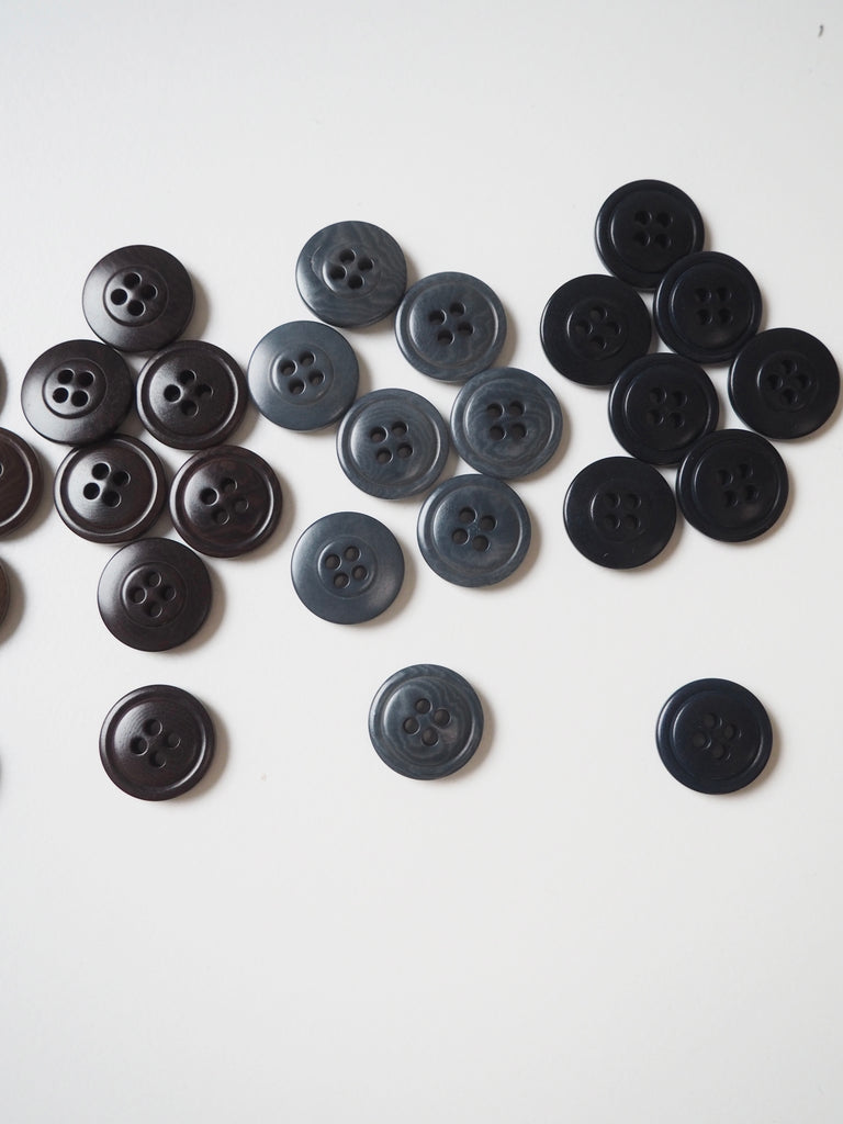 FOLK Rounded-rim Corozo Buttons 15mm/24L