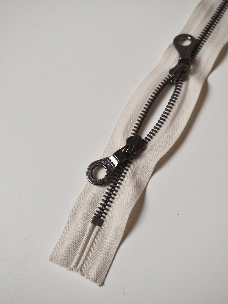 Riri 62cm/24.5inch Ecru Double Pull Closed Ended Metal Teeth Zips
