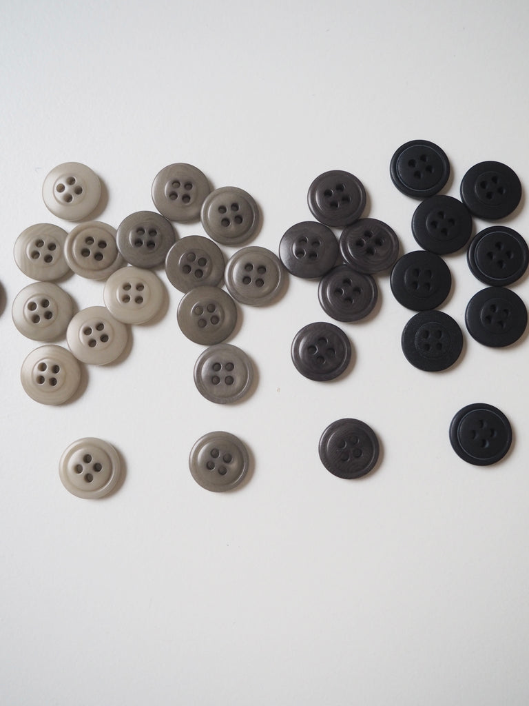 FOLK Rounded-rim Corozo Buttons 13mm/20L