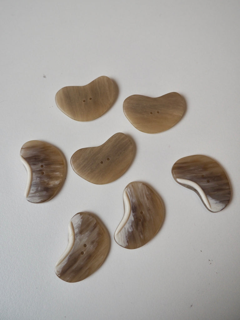 Natural Brushed Bean Corozo Buttons 21mm/34L