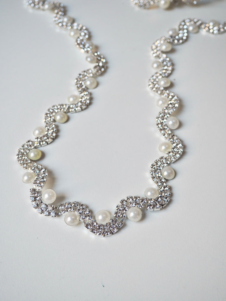 Silver Crystal Pearl Curve Trim 15mm