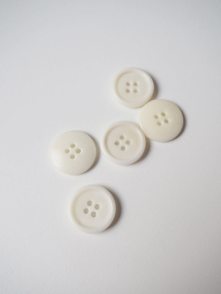 Cream Rimmed Corozo Buttons 20mm/32L