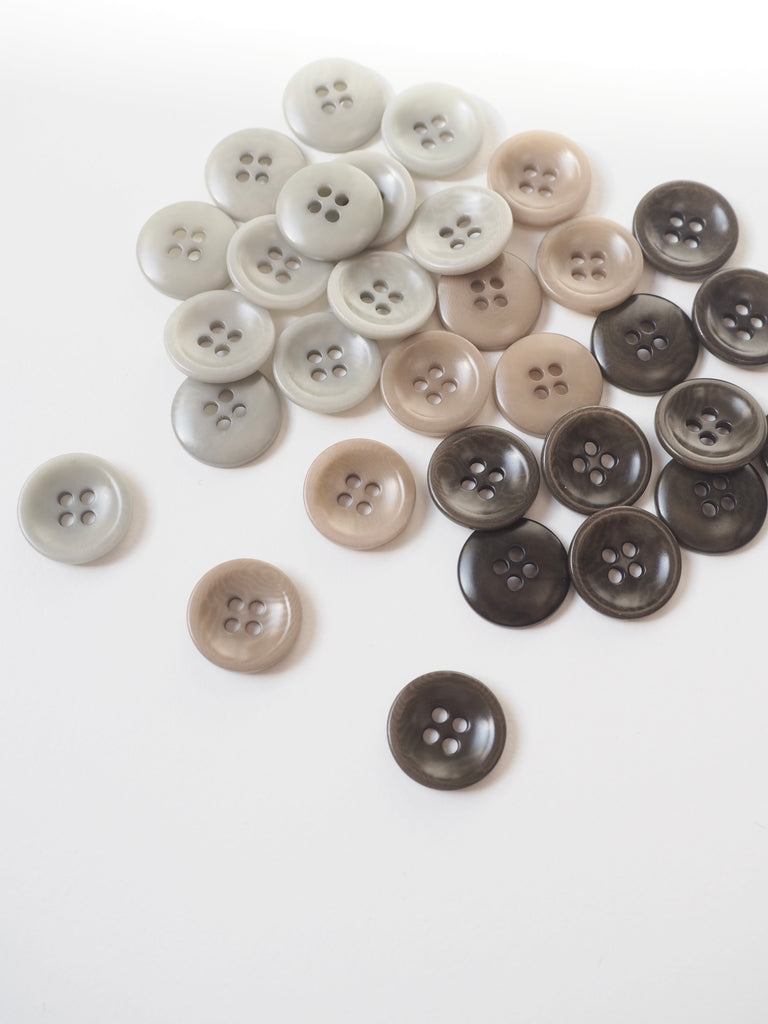 FOLK Rounded Corozo Buttons 15mm/24L