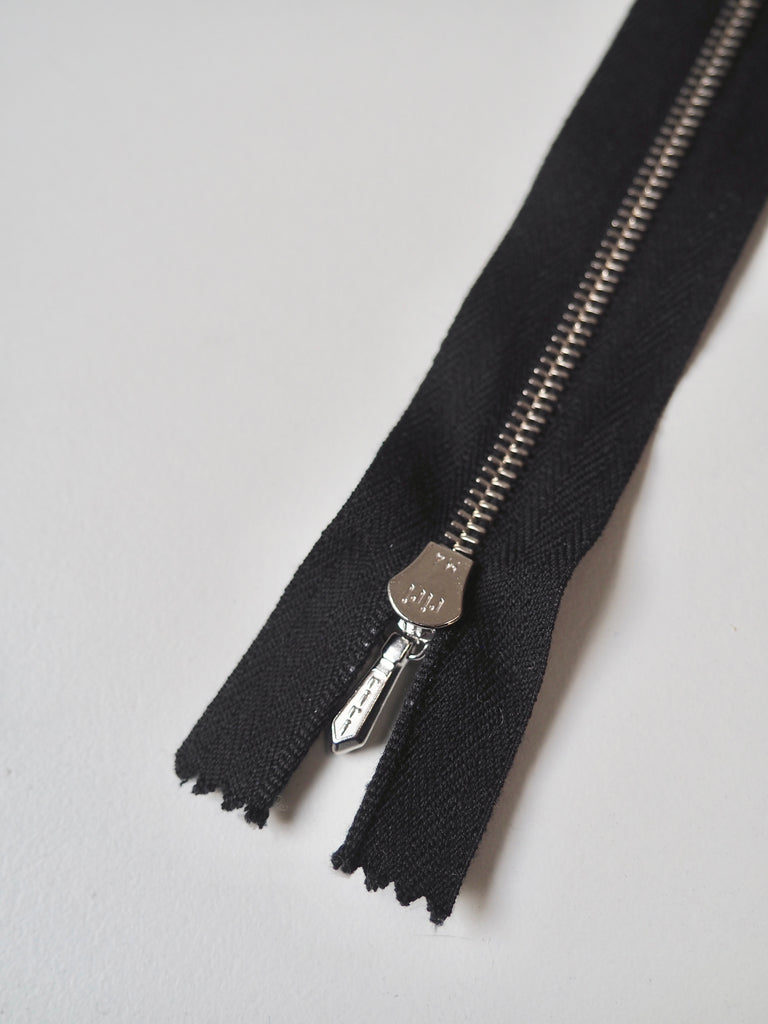 Riri 20cm/8inch Black Narrow Metal Teeth Zips