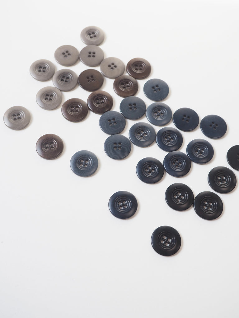 FOLK Target Corozo Buttons 18mm/28L