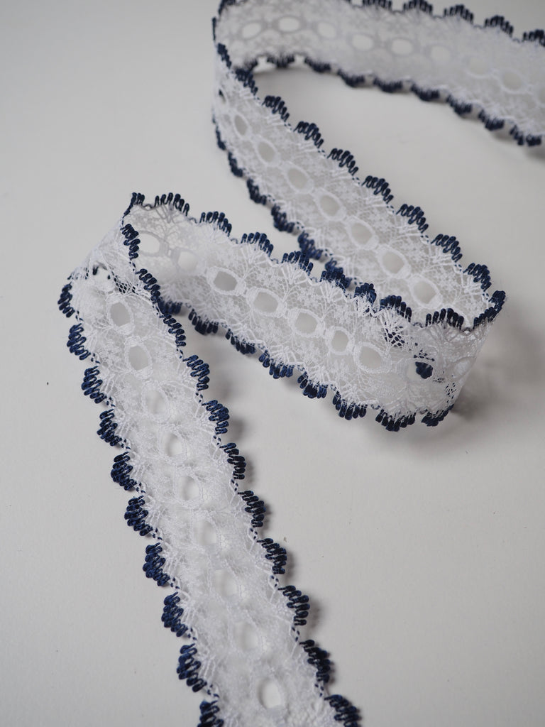 Navy Scallop Lace Trim 3.5cm