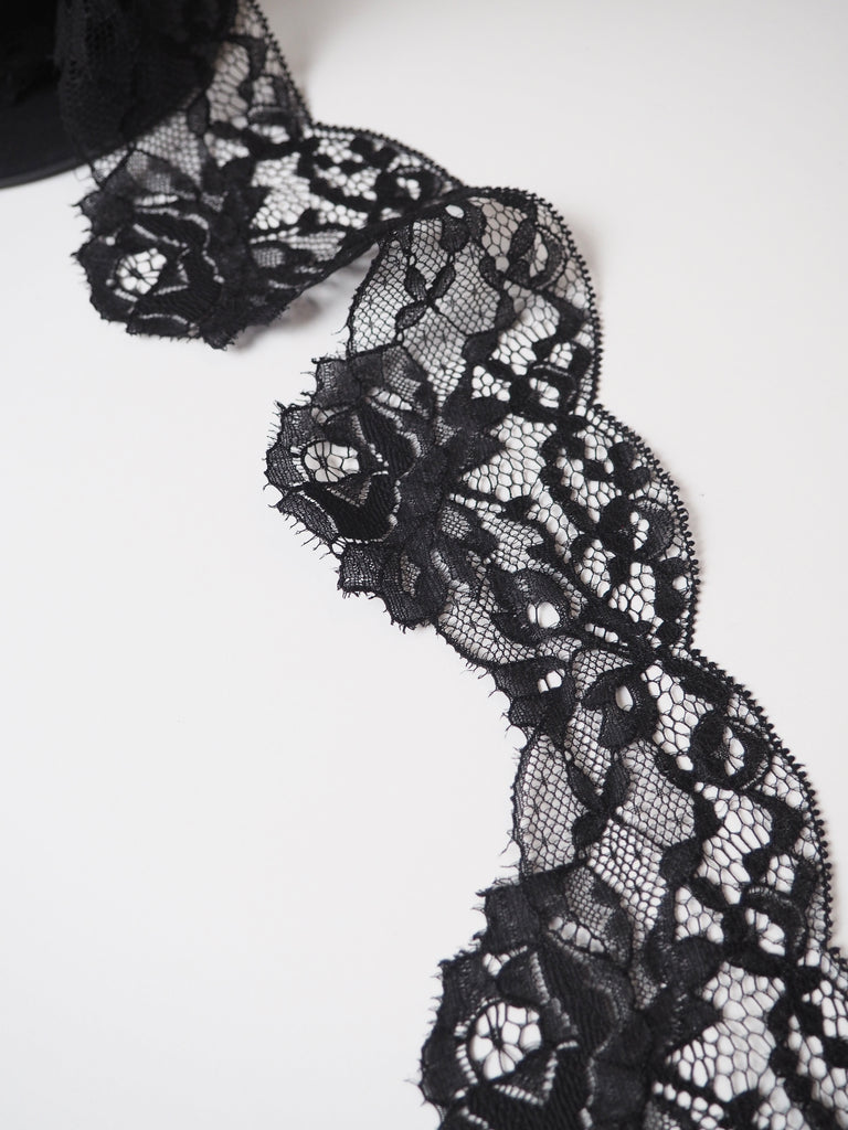 Black Rose Drop Scallop Lace Trim 7cm