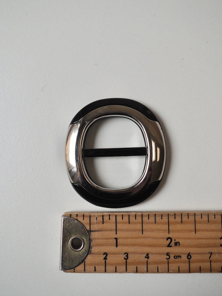 Black + Silver Plastic Slider 3cm