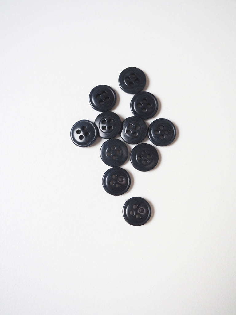 FOLK Rounded-rim Corozo Buttons 10mm/16L