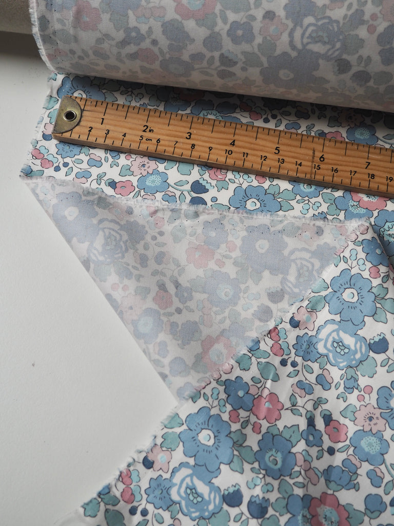 Liberty Blue Betsy Cotton Twill