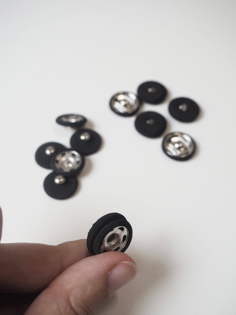 Black Fabric Covered Press Studs 19mm