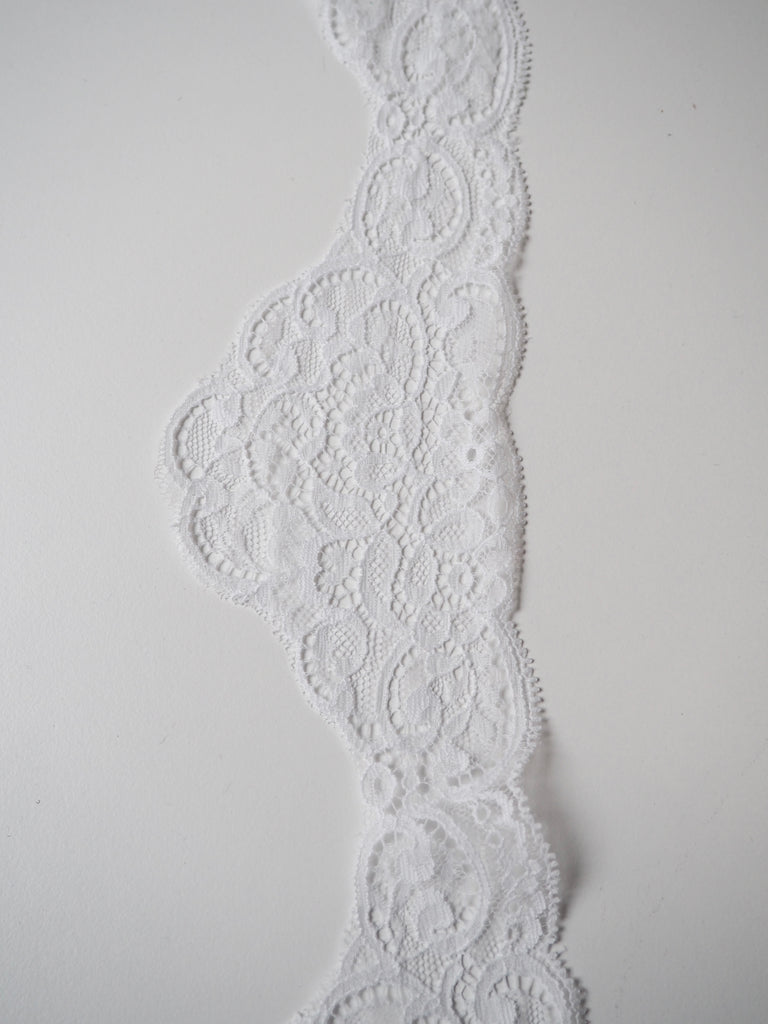 White Drop Scallop Lace Trim 8.5cm