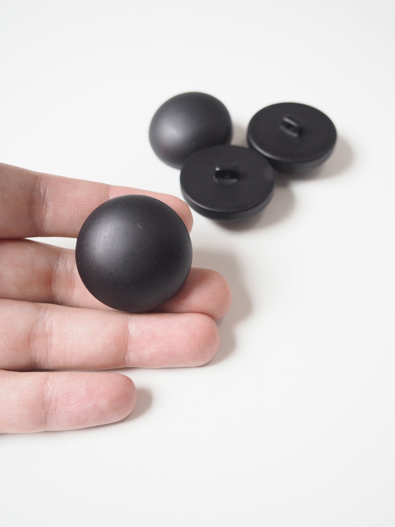 33mm Black Dome Shank Buttons