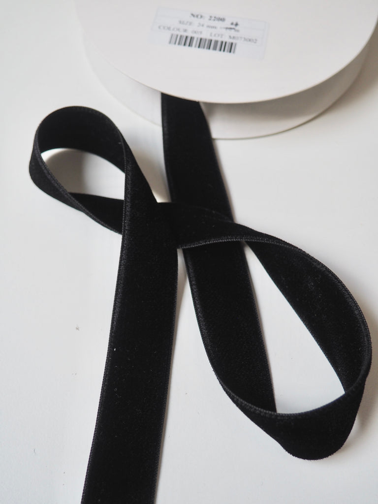 Le Claudel Black Double Faced Velvet Ribbon 24mm