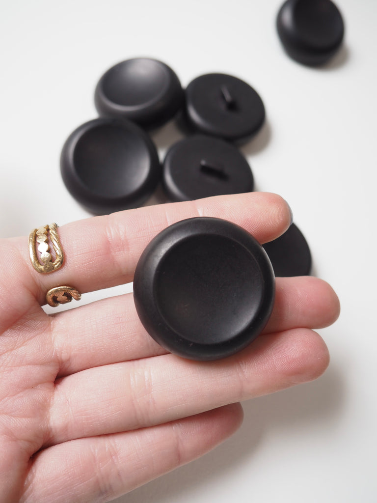 Large Black Indented Shank Button