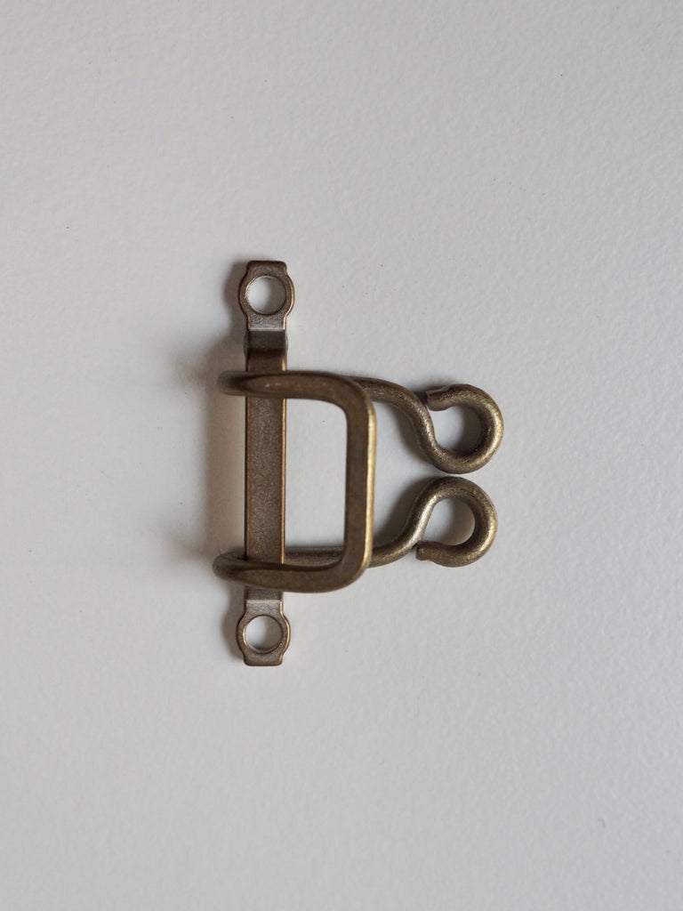 Antique Brass Hook + Bar Clasp 16mm