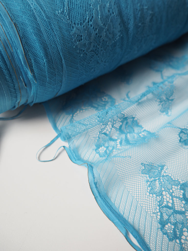 Periwinkle Chantilly Lace