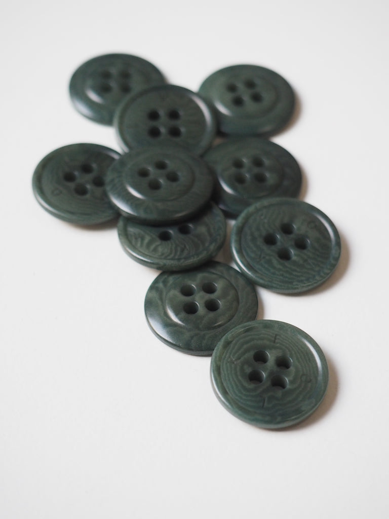 FOLK Engraved Rimmed Corozo Buttons 18mm/28L