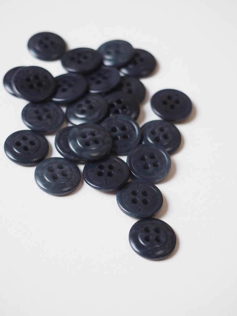 FOLK Engraved Rimmed Corozo Buttons 12mm/18L