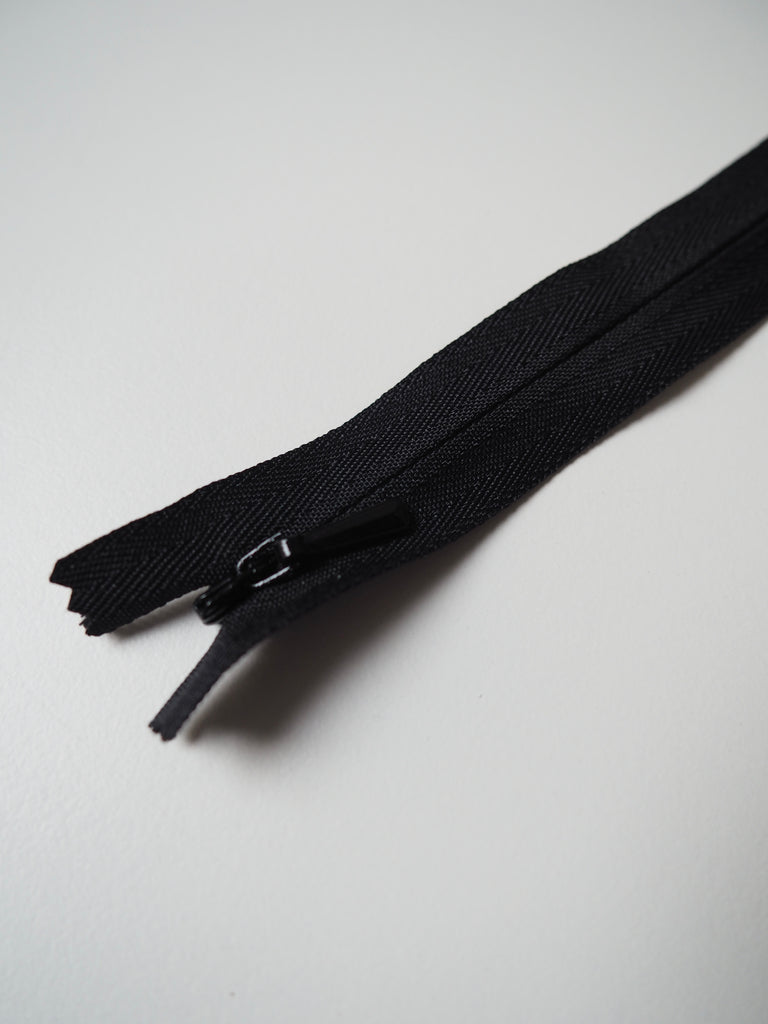 YKK 65cm/25.5inch Invisible Zips