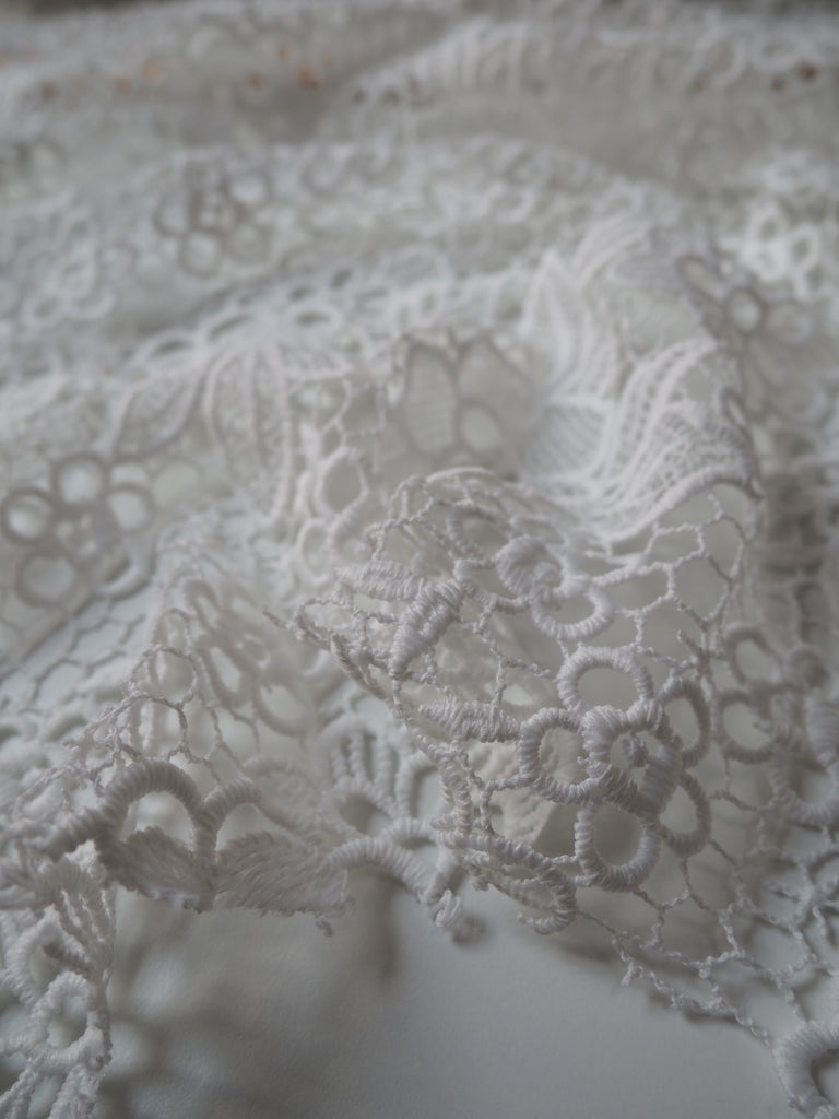 Ivory Daisy Guipure Lace