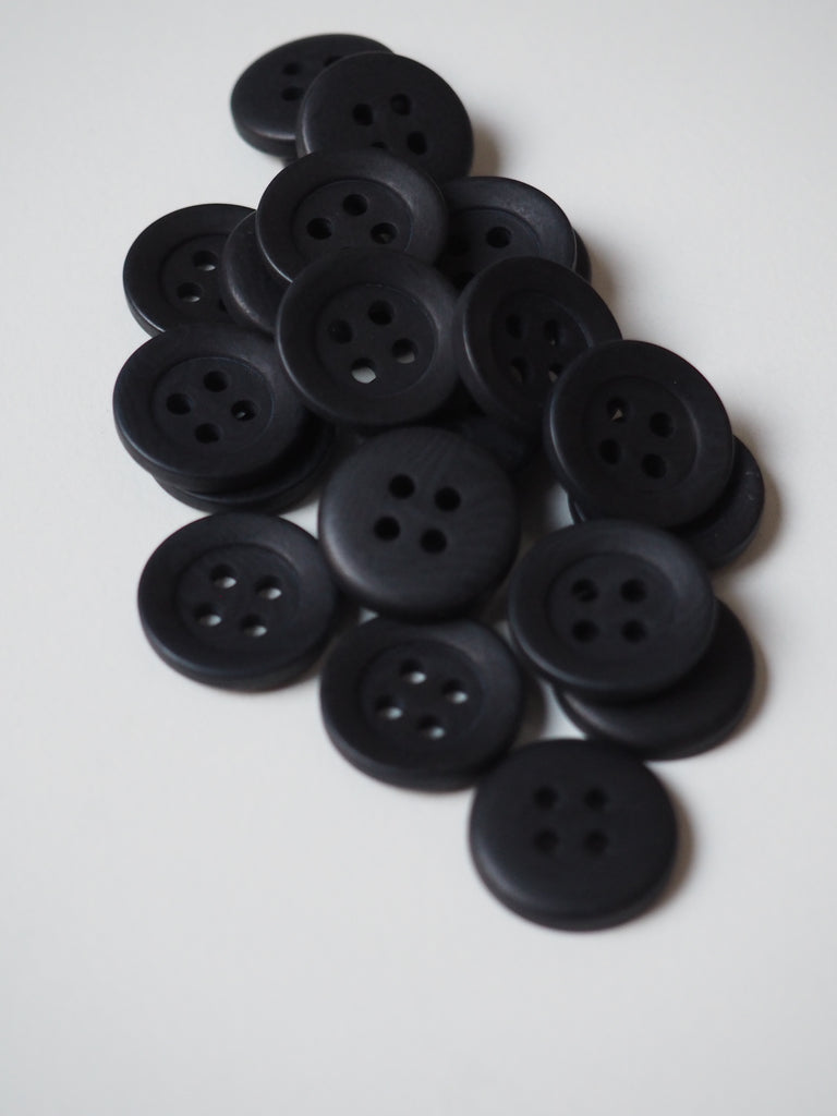 FOLK Thick-rimmed Corozo Buttons 15mm/24L