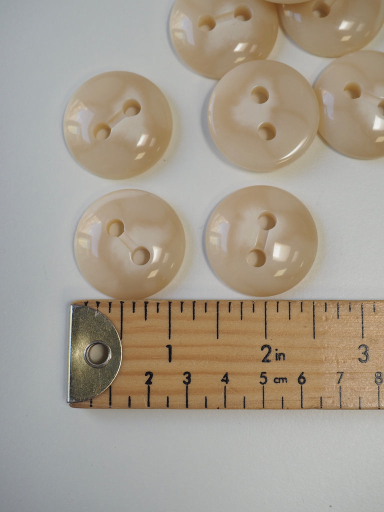 Oat Mottled Plastic Dome Button 30mm