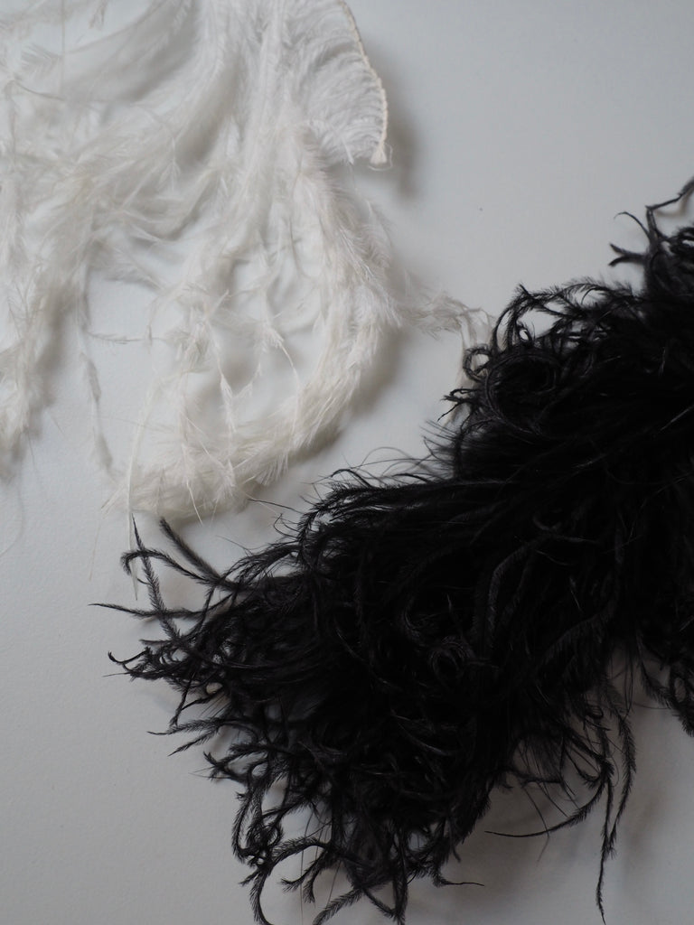 LUCKY DIP - Black and White Curly Ostrich Feather Fringing