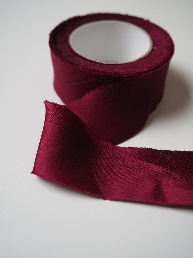 Merlot Silk Satin Bias Tape 25m Roll